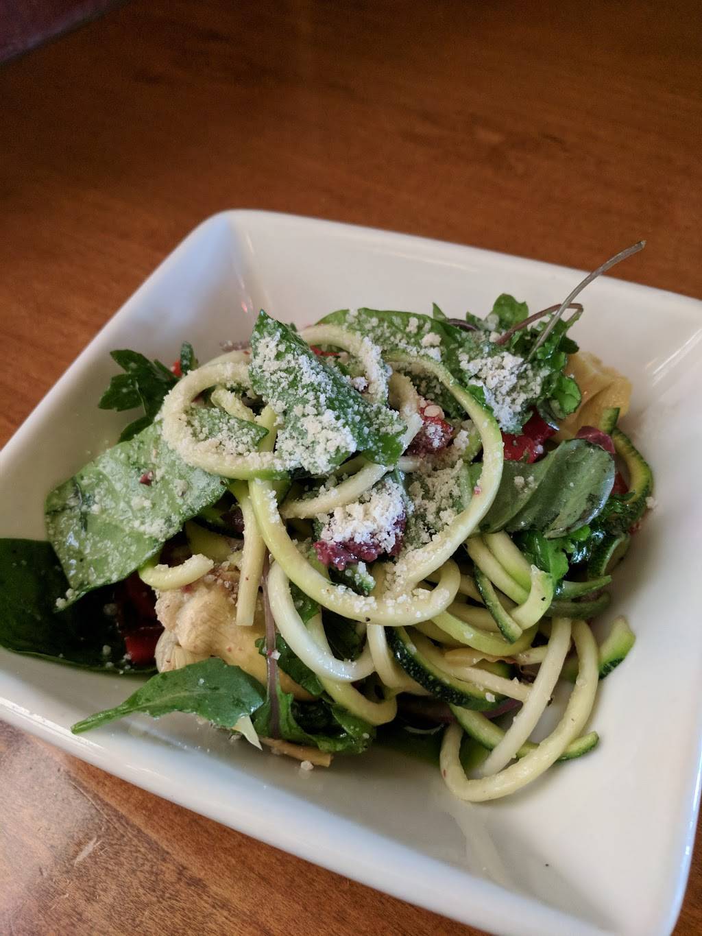 Houlihans | restaurant | 6601 Lyndale Ave S, Richfield, MN 55423, USA | 6122439150 OR +1 612-243-9150