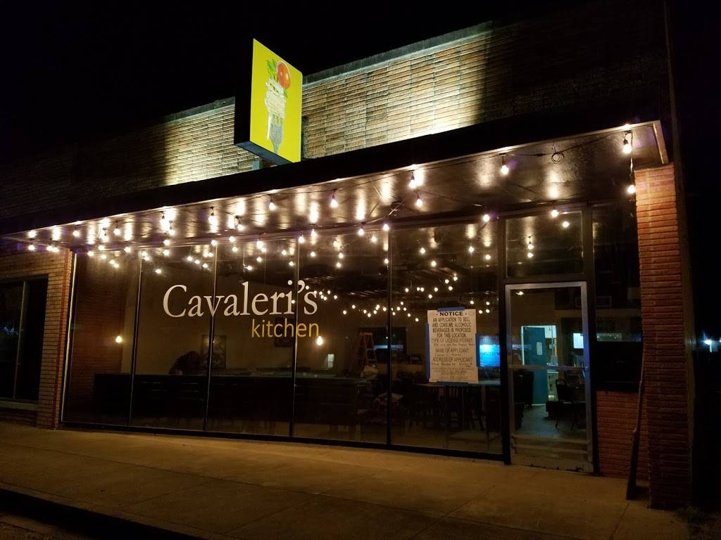 Cavaleris Kitchen | restaurant | 119 W Borden St, Sinton, TX 78387, USA | 3614002146 OR +1 361-400-2146