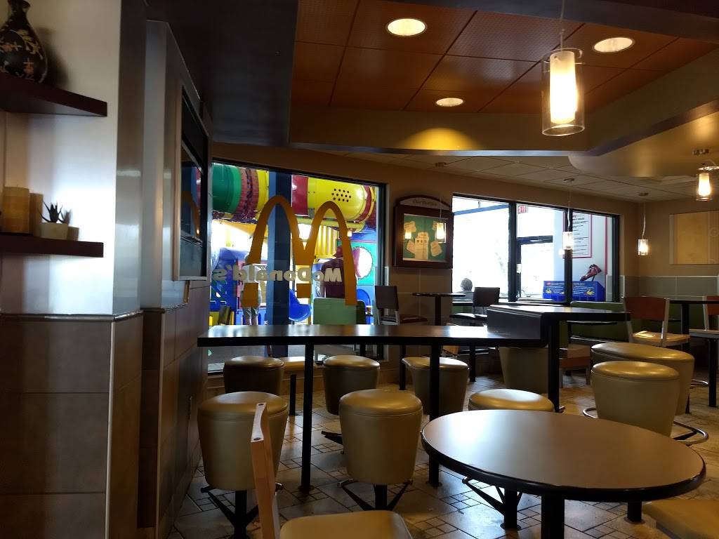 McDonalds | cafe | 7847 E Michigan Ave, Saline, MI 48176, USA | 7344291049 OR +1 734-429-1049