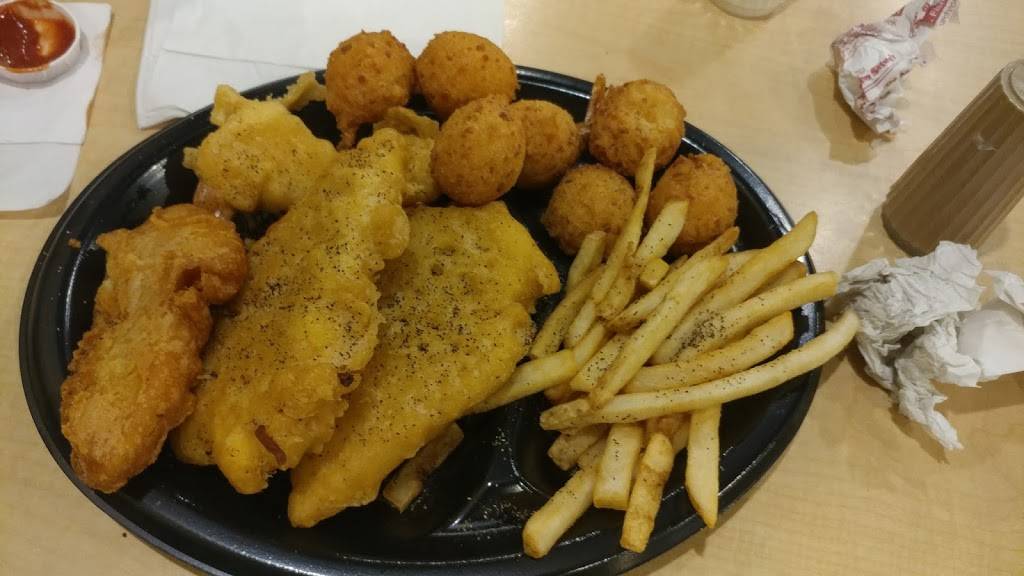 Long John Silvers | restaurant | 2785 28th St SE, Grand Rapids, MI 49512, USA | 6169429090 OR +1 616-942-9090