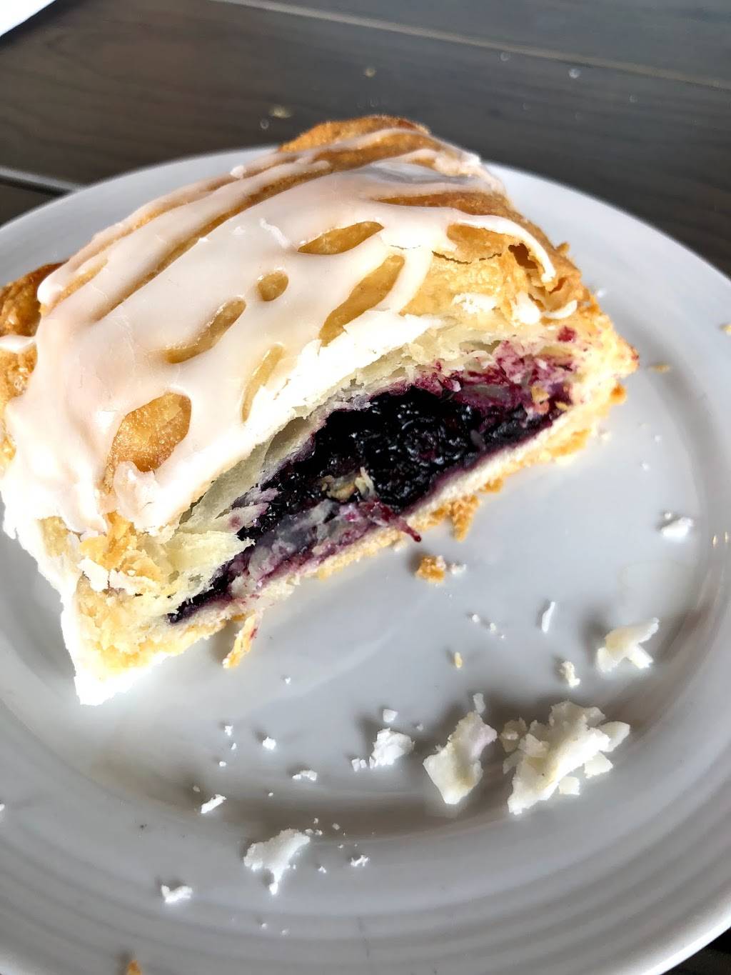 Northside Social Coffee & Wine | restaurant | 205 Park Ave, Falls Church, VA 22046, USA | 7039928650 OR +1 703-992-8650