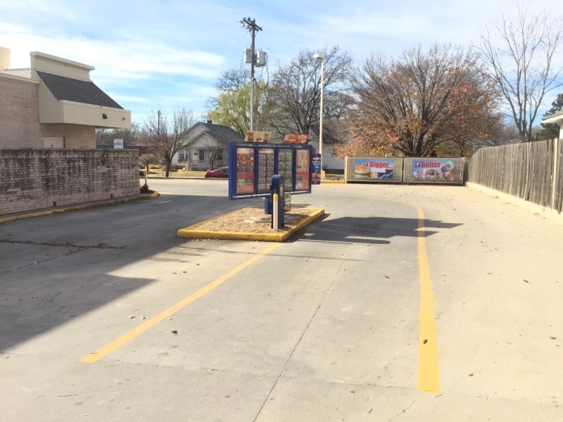 Braums Ice Cream & Dairy Store | restaurant | 1028 W 6th Ave, Emporia, KS 66801, USA | 6203432951 OR +1 620-343-2951