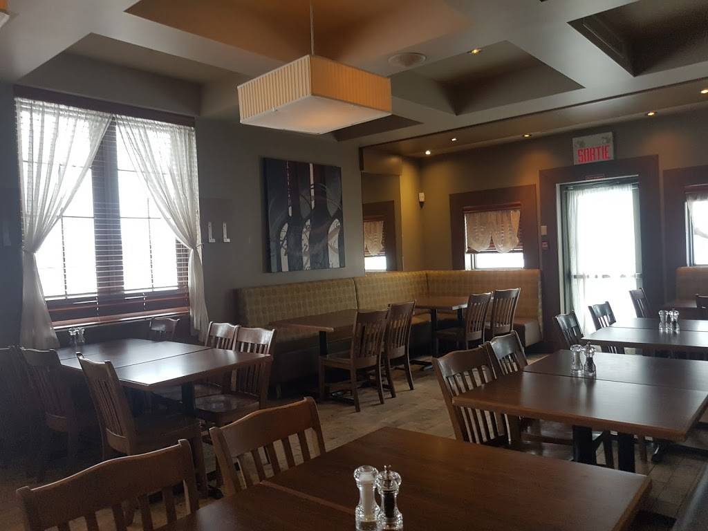 Rôtisserie St-Hubert | restaurant | 107 Chemin Saint-François-Xavier, Candiac, QC J5R 3X8, Canada | 5143855555 OR +1 514-385-5555