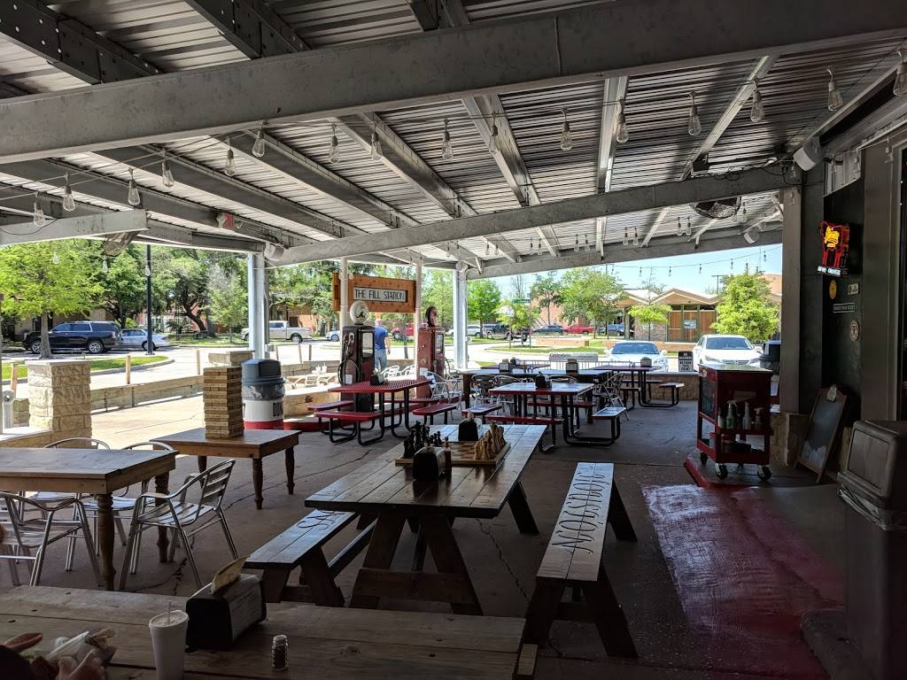 The Fill Station | restaurant | 127 Parking Way St, Lake Jackson, TX 77566, USA | 9792928280 OR +1 979-292-8280