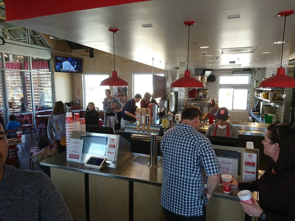 Hat Creek Burger Co. | restaurant | 555 E Exchange Pkwy, Allen, TX 75002, USA | 2147857330 OR +1 214-785-7330