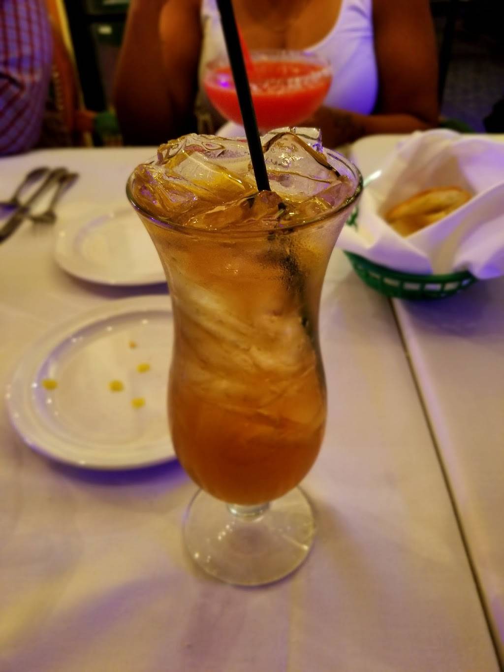 La Louisanne | restaurant | 5812 Overhill Dr, Los Angeles, CA 90043, USA | 3232935073 OR +1 323-293-5073