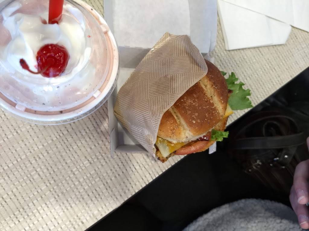 Chick-fil-A | restaurant | 5315 Washington Ave, Mt Pleasant, WI 53406, USA | 2626320173 OR +1 262-632-0173