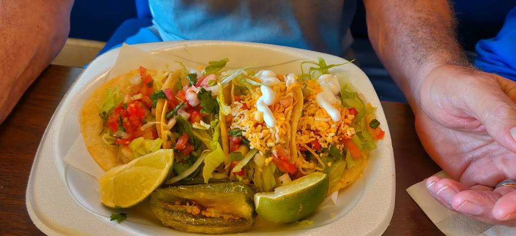 Lupitas Tex-Mex | restaurant | 301 N Dixie Hwy, Lake Worth, FL 33460, USA | 5615330933 OR +1 561-533-0933