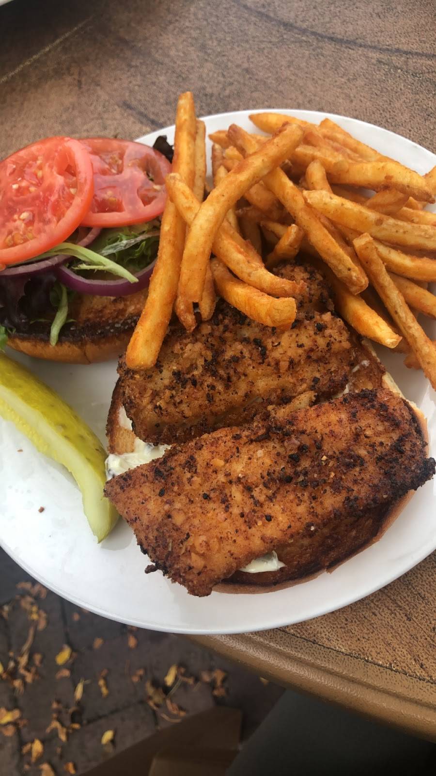 Dock Cafe | cafe | 425 Nelson St E, Stillwater, MN 55082, USA | 6514303770 OR +1 651-430-3770