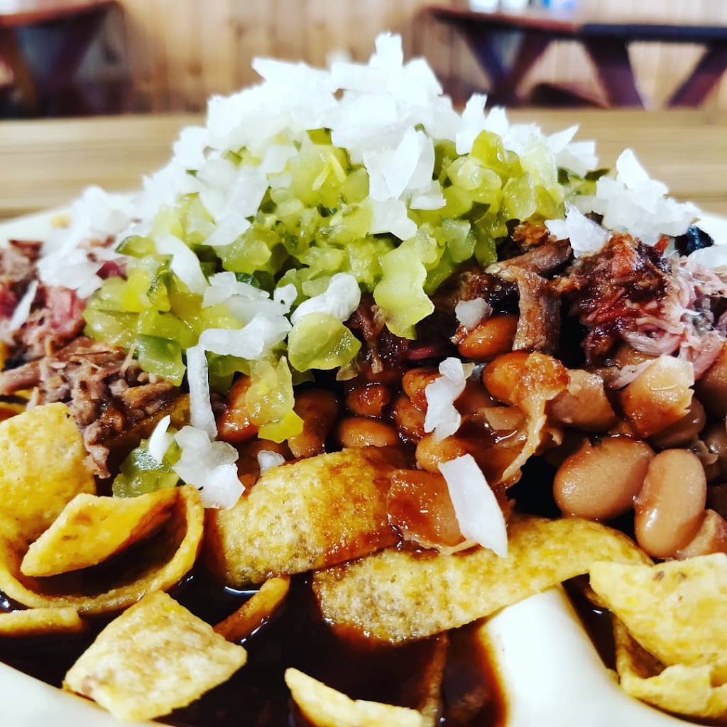 Evetts Bar-B-Que | restaurant | 301 E Main St, Uvalde, TX 78801, USA | 8302786204 OR +1 830-278-6204