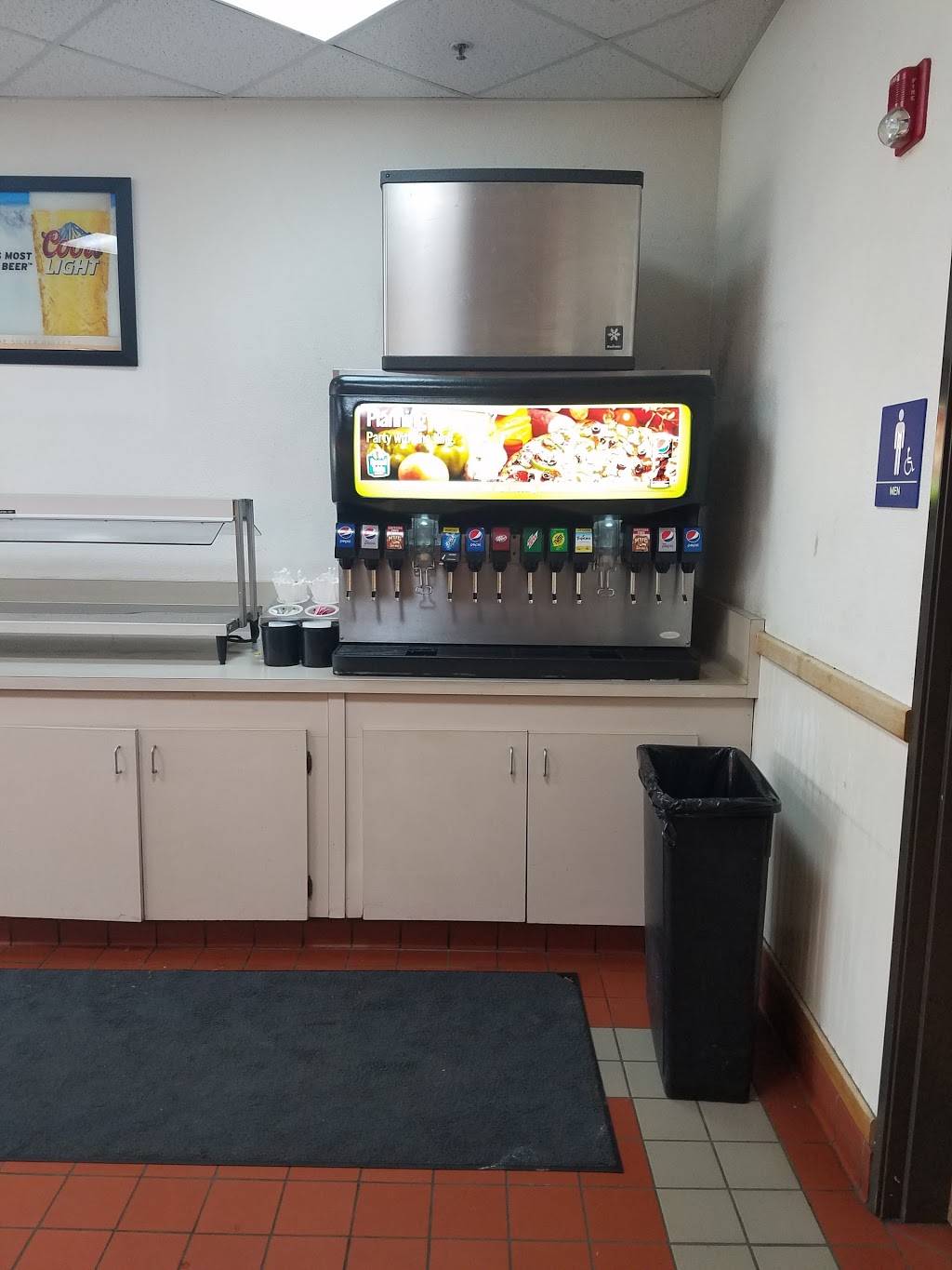 Round Table Pizza | meal delivery | 8755 Sierra College Blvd, Roseville, CA 95661, USA | 9167917288 OR +1 916-791-7288