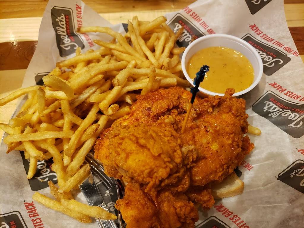 Joellas Hot Chicken Middletown | restaurant | 13401 Shelbyville Rd #101, Louisville, KY 40223, USA | 5022541111 OR +1 502-254-1111