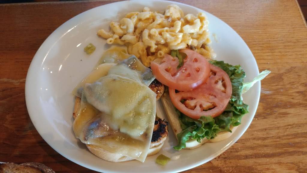 Cracker Barrel Old Country Store | restaurant | 5390 Walden Rd, Beaumont, TX 77705, USA | 4098425420 OR +1 409-842-5420