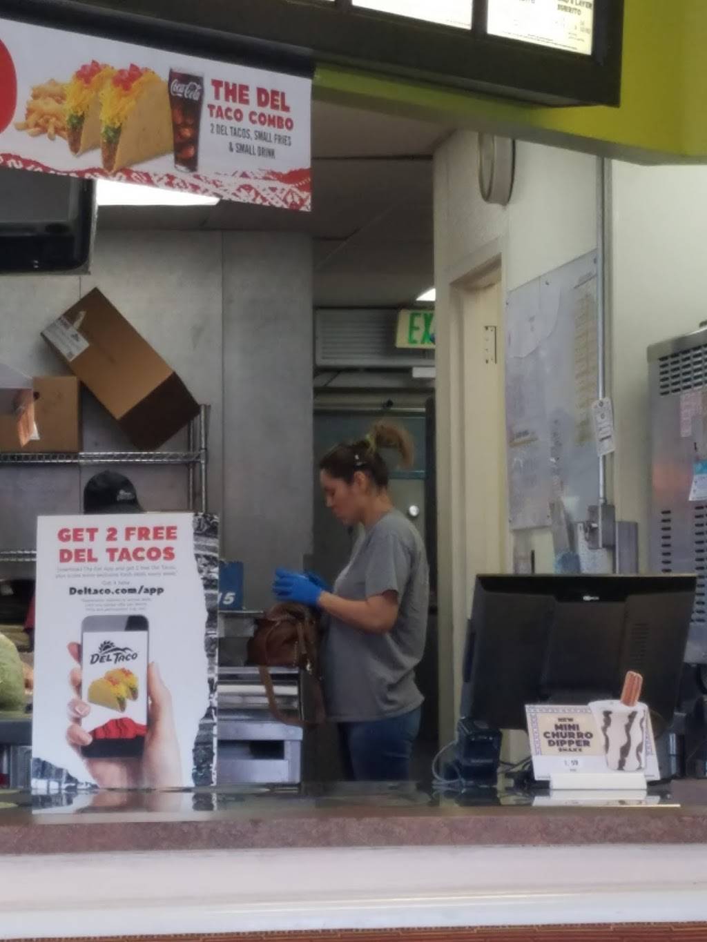 Del Taco | meal takeaway | 1651 S Jordan Pkwy, South Jordan, UT 84095, USA | 8012531831 OR +1 801-253-1831