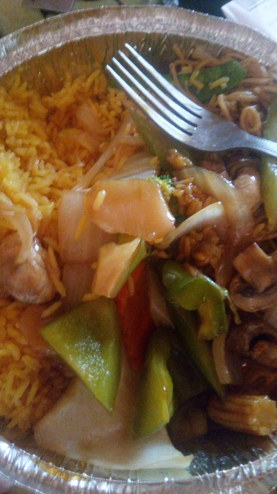 Wok N Roll | restaurant | 25 Industrial Dr, Elmira, ON N3B 3K3, Canada | 5196691888 OR +1 519-669-1888