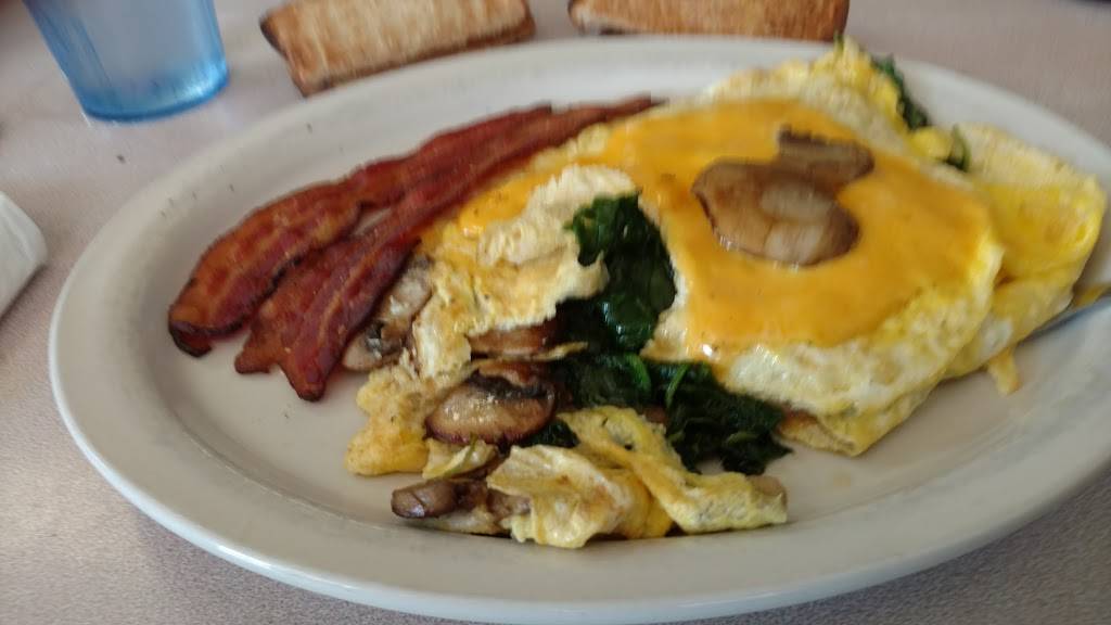 Corner Cafe | restaurant | 1127 16th Ave, Monroe, WI 53566, USA | 6083253768 OR +1 608-325-3768