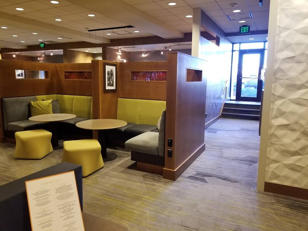 Brinkleys Restaurant & Pub | restaurant | 225 William F McClellan Hwy, Boston, MA 02128, USA | 6175695250 OR +1 617-569-5250