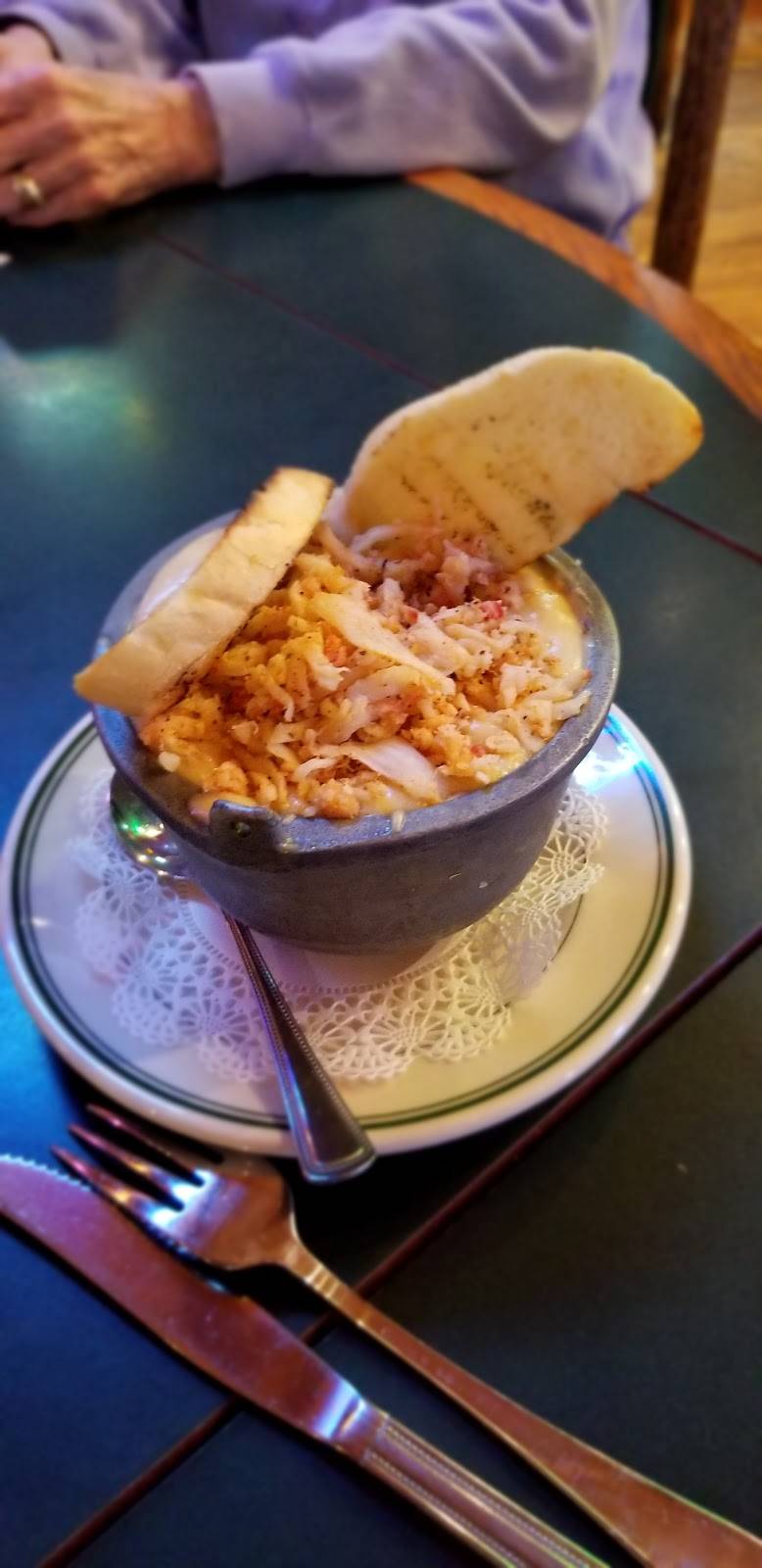 Black Bear Lodge & Saloon | restaurant | 14819 Edgewood Dr N, Baxter, MN 56425, USA | 2188288400 OR +1 218-828-8400