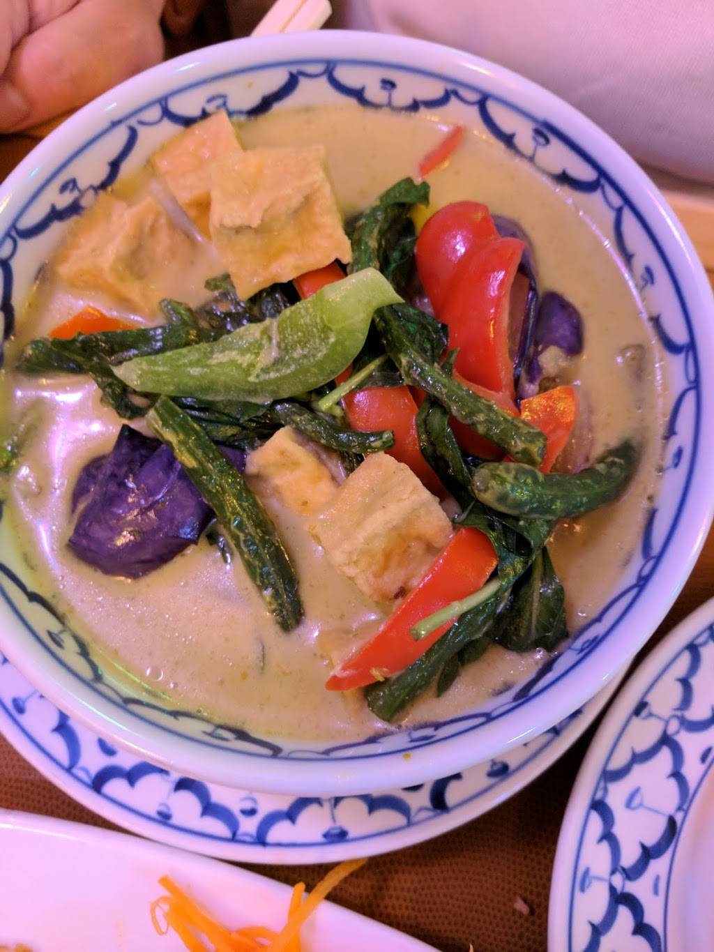 Sweet Angel | restaurant | 136 Pleasant St, Brunswick, ME 04011, USA | 2073731133 OR +1 207-373-1133