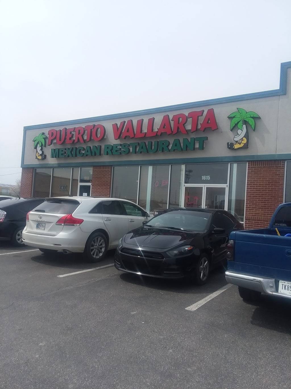 Puerto Vallarta Mexican Restaurant | restaurant | 1613 W McClain Ave, Scottsburg, IN 47170, USA | 8127520366 OR +1 812-752-0366