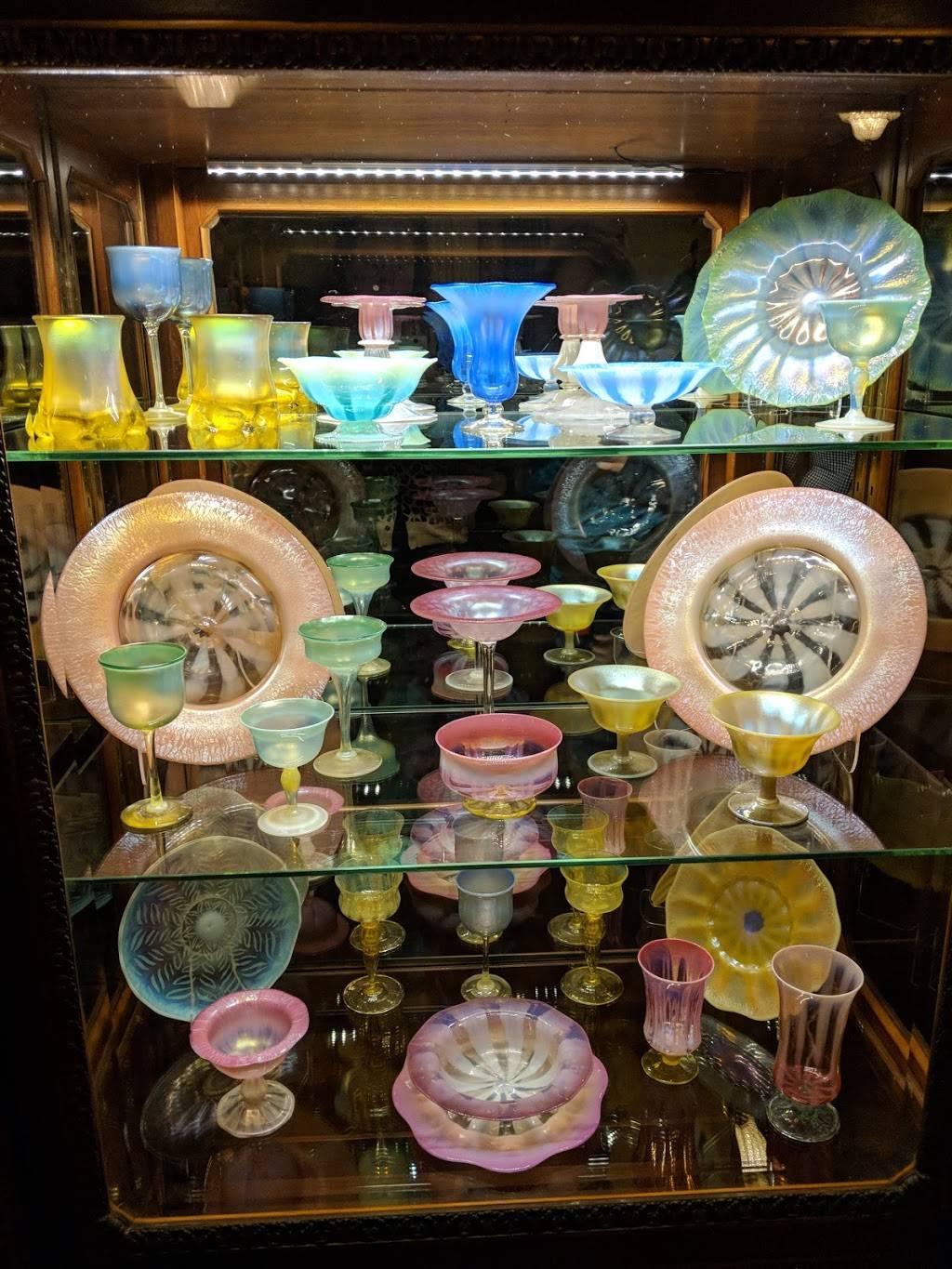 The Royal Poinciana Plaza | shopping mall | 340 Royal Poinciana Way, Palm Beach, FL 33480, USA | 5614405441 OR +1 561-440-5441