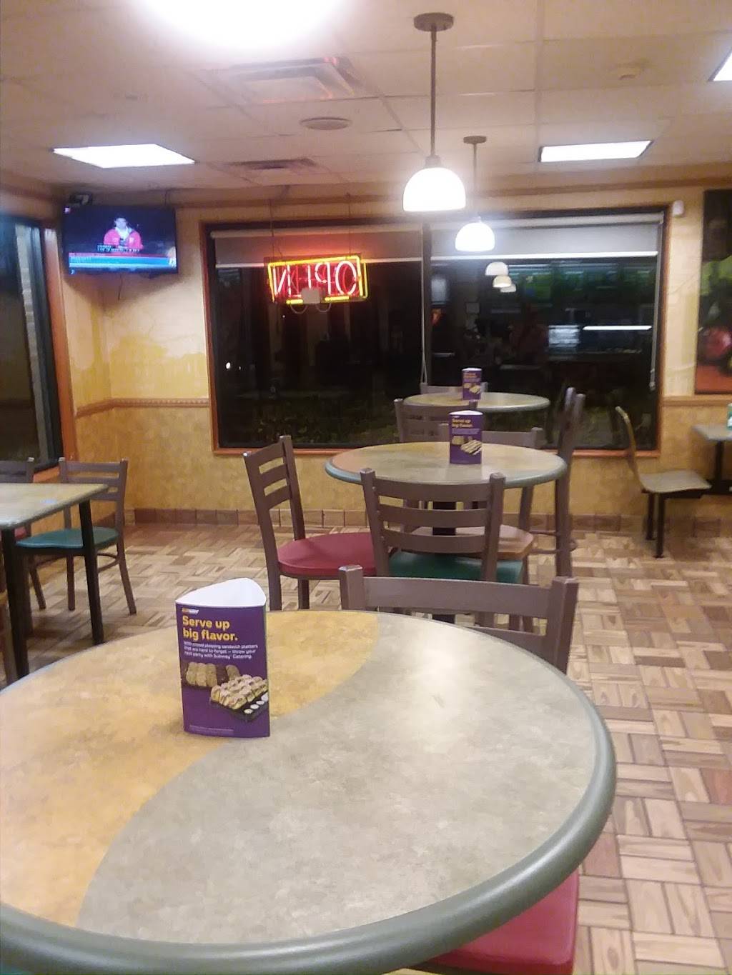 Subway | restaurant | 62 Franklin St, Westerly, RI 02891, USA | 4015969220 OR +1 401-596-9220