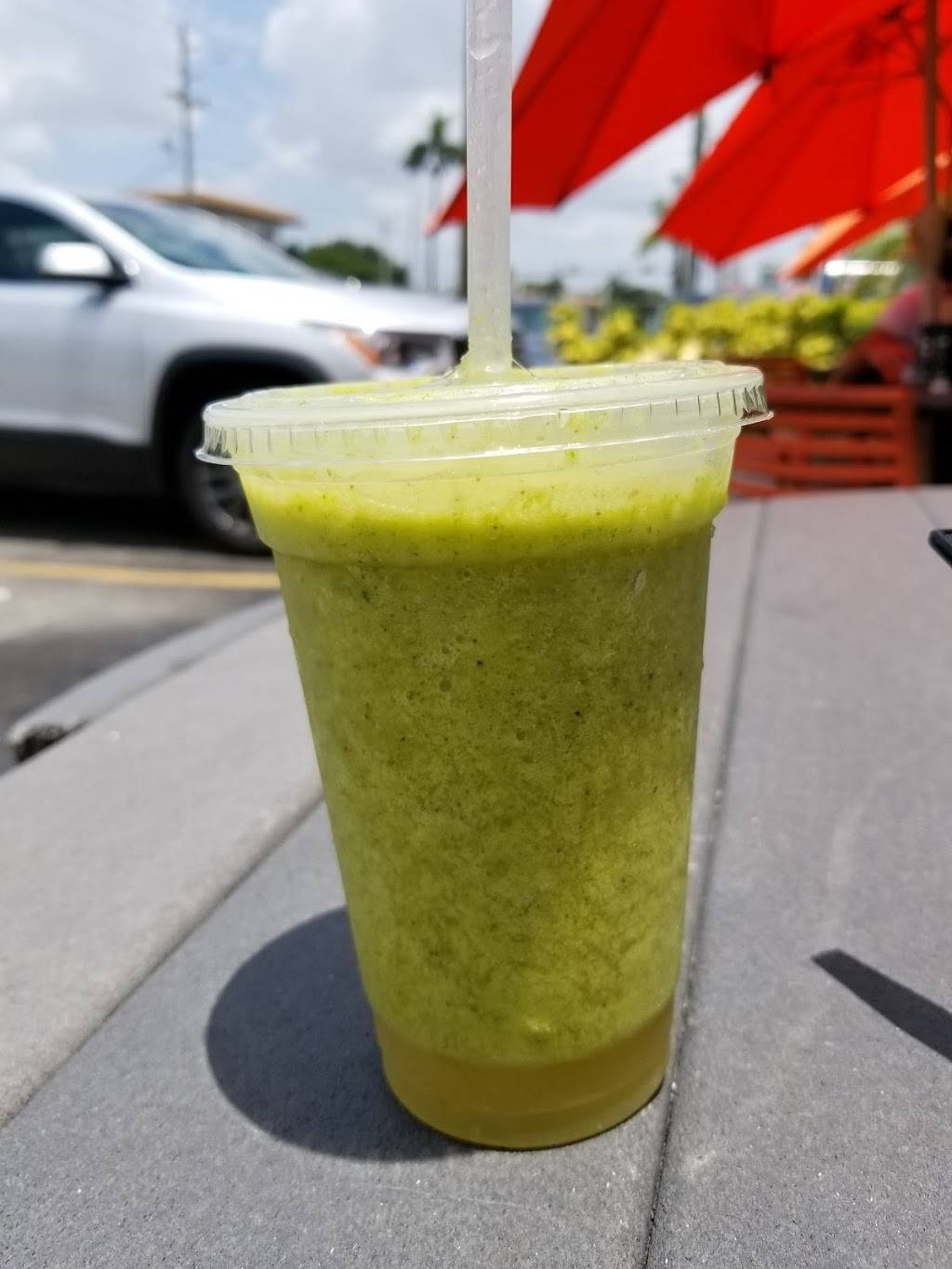 Miami Squeeze | restaurant | 18315 W Dixie Hwy, North Miami Beach, FL 33160, USA | 3059359544 OR +1 305-935-9544