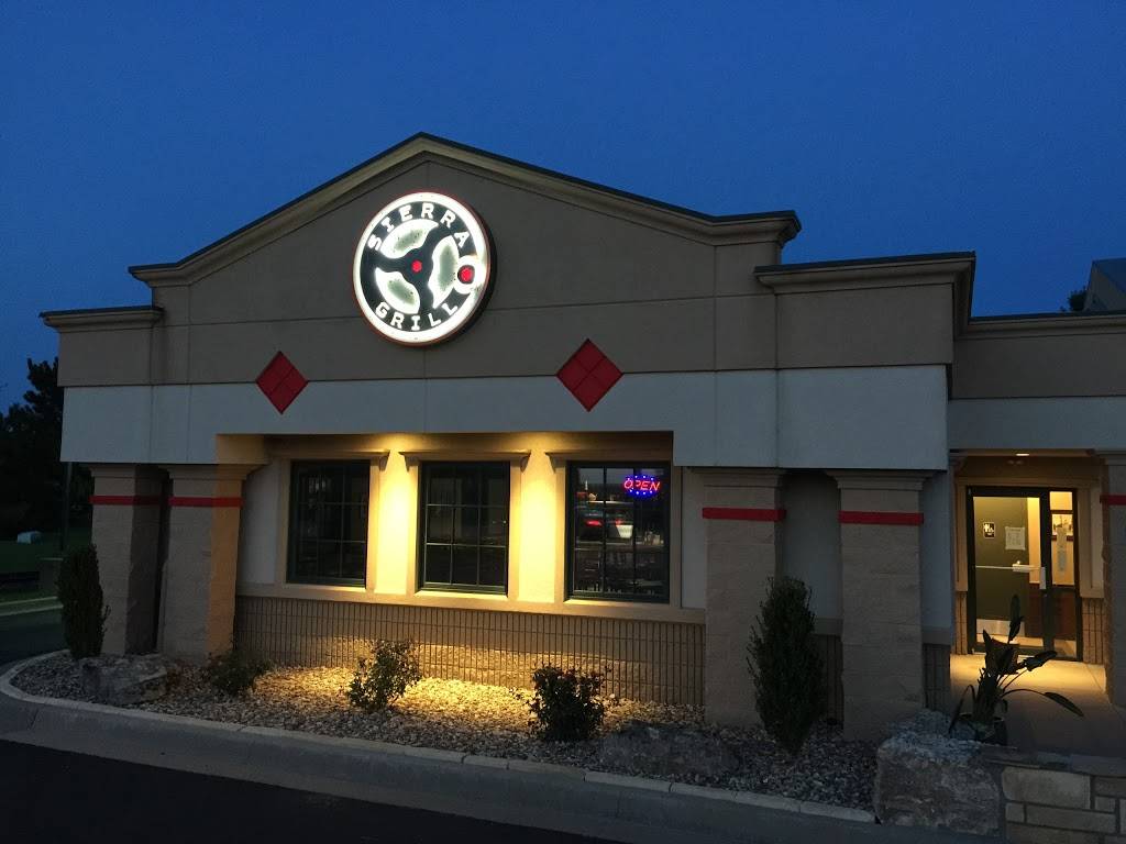 Sierra Grill | restaurant | 11099 Lackman Rd, Lenexa, KS 66219, USA | 9135993555 OR +1 913-599-3555