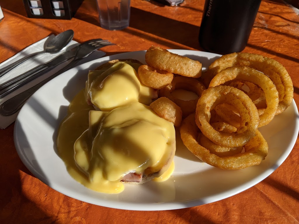 Riverside Inn Restaurant | restaurant | 399 Main St, Presque Isle, ME 04769, USA | 2077641447 OR +1 207-764-1447