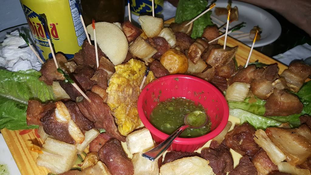 Sandunga Bar & Grill | restaurant | 2619 W Lawrence Ave, Chicago, IL 60625, USA | 7736722979 OR +1 773-672-2979