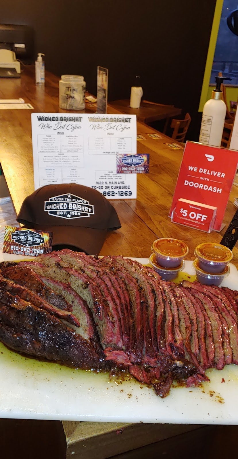 Wicked Brisket BBQ | restaurant | 1022 N Main Ave, San Antonio, TX 78212, USA | 2108621269 OR +1 210-862-1269