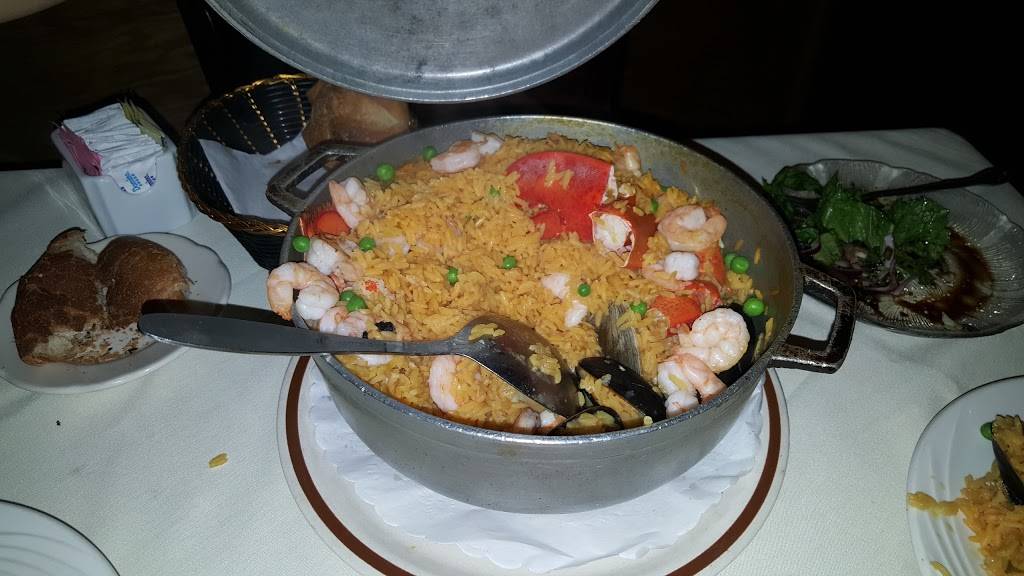 Granada Restaurant | restaurant | 410 Wagaraw Rd, Hawthorne, NJ 07506, USA | 9734275424 OR +1 973-427-5424