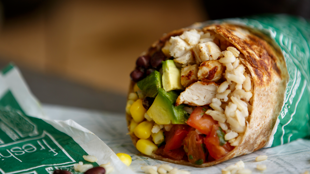 Freshii | restaurant | 200 E Randolph St LL03, Chicago, IL 60601, USA | 3122333399 OR +1 312-233-3399