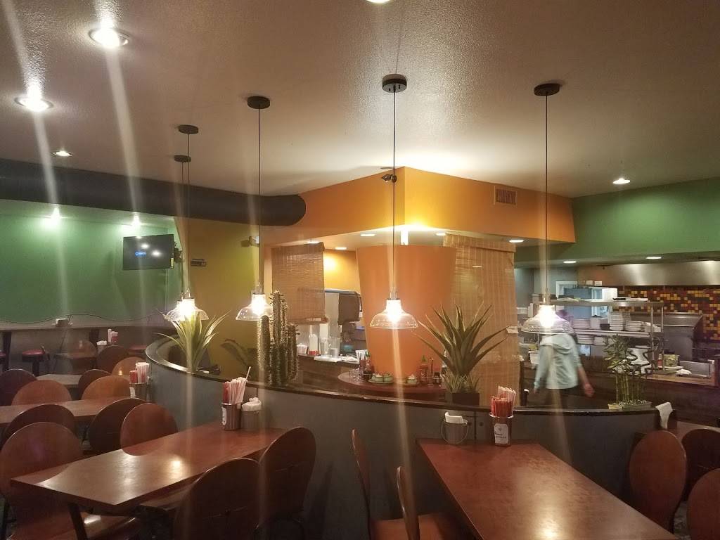 Khow Thai Cafe | restaurant | 1600 Broadway, Boulder, CO 80302, USA | 3034470273 OR +1 303-447-0273