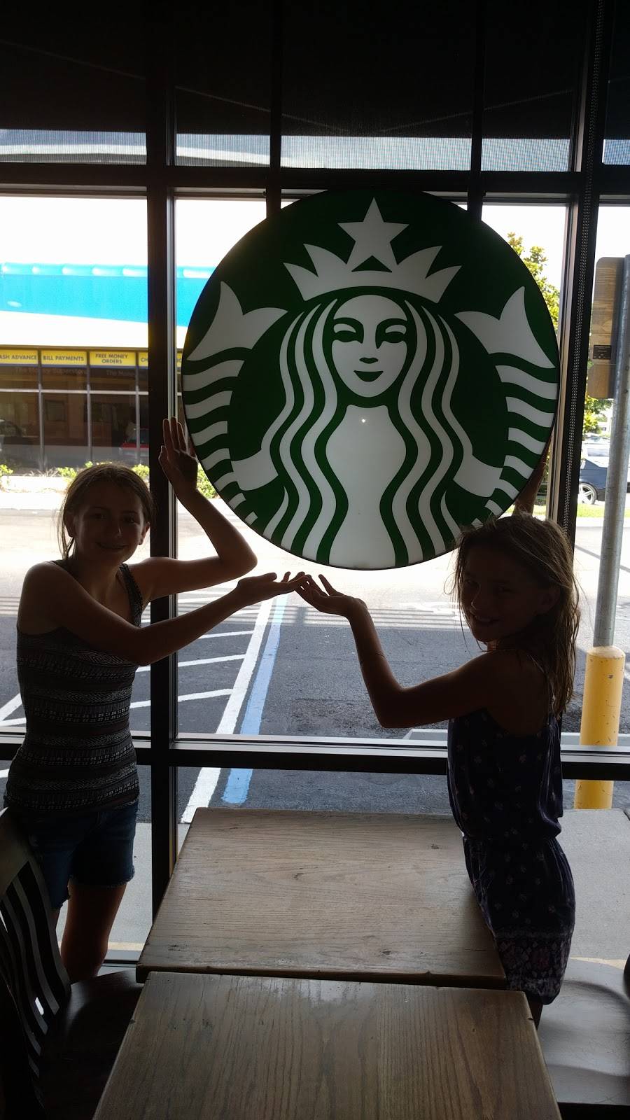 Starbucks | cafe | 3721 W Vine St, Kissimmee, FL 34741, USA | 4078464627 OR +1 407-846-4627