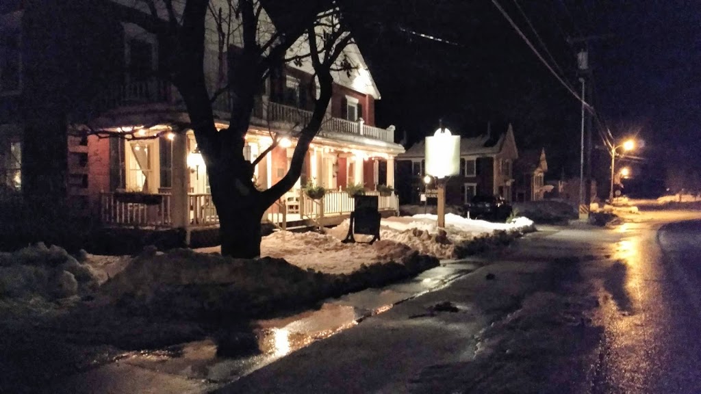 The Black Lantern Inn | restaurant | 2057 N Main St, Montgomery, VT 05470, USA | 8023263269 OR +1 802-326-3269