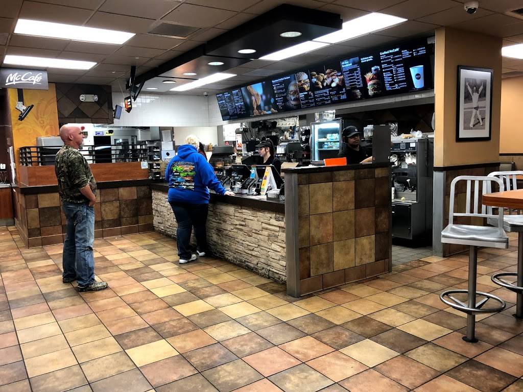 McDonalds | cafe | 1220 S St Louis St, Batesville, AR 72501, USA | 8707931130 OR +1 870-793-1130