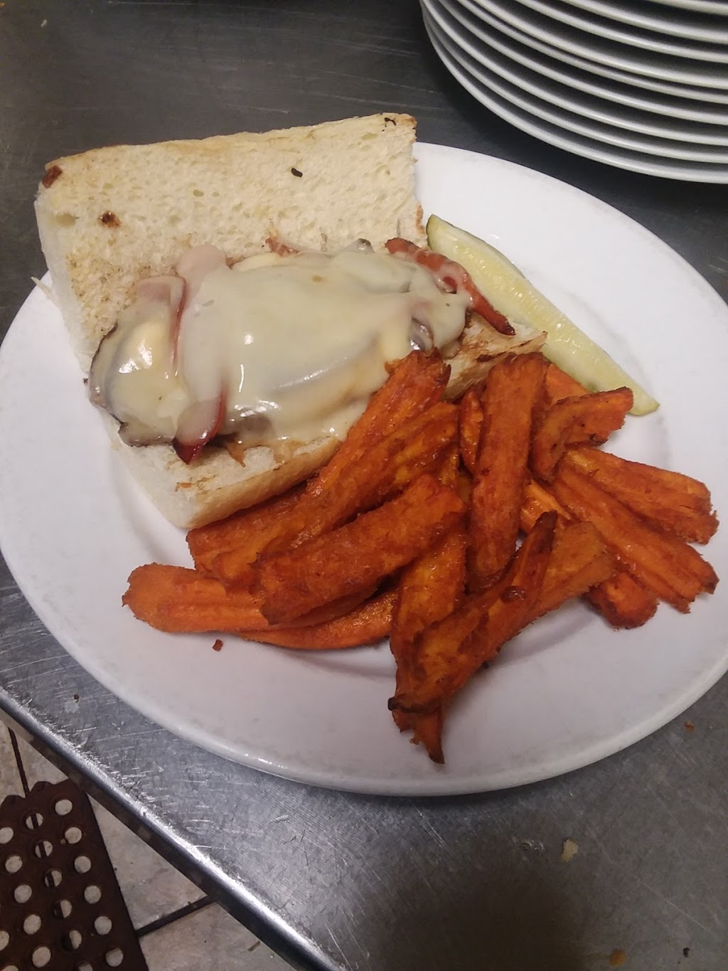 Cool Water Grille | restaurant | 337 W Victory Way, Craig, CO 81625, USA | 9708241764 OR +1 970-824-1764