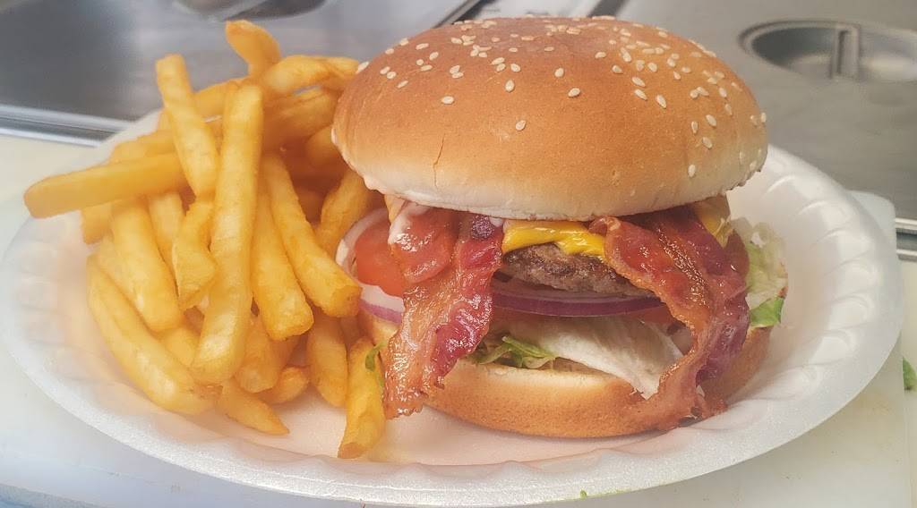 Robbies Paradise Burgers | restaurant | 7099 Skyway Rd, Paradise, CA 95969, USA | 5305203952 OR +1 530-520-3952