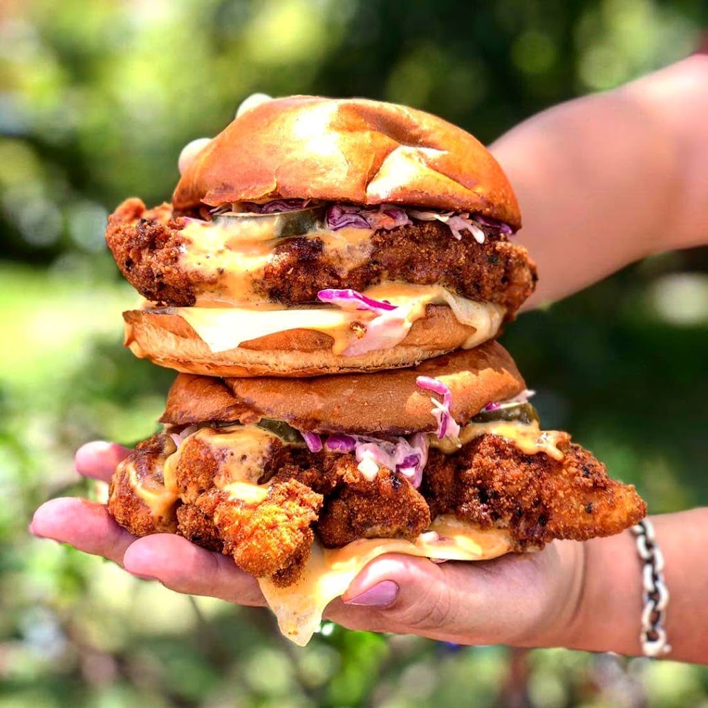 Yummys Hot Chicken | meal takeaway | 1001 Westheimer Rd, Houston, TX 77006, USA | 8322900602 OR +1 832-290-0602