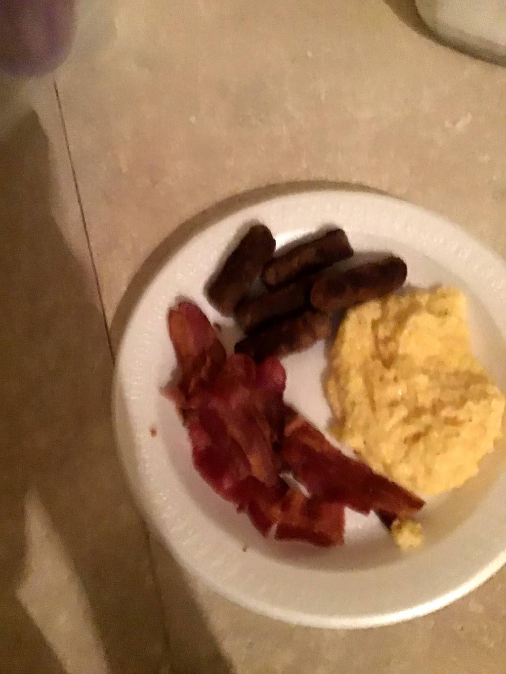 The Soul Of Food | restaurant | 215 Berbro Ave apt b, Upper Darby, PA 19082, USA | 2158709292 OR +1 215-870-9292