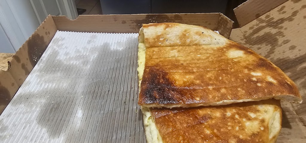 Mavericks Pizza Hangar | restaurant | 12881 E Chicago Rd, Somerset Center, MI 49282, USA | 5176885161 OR +1 517-688-5161