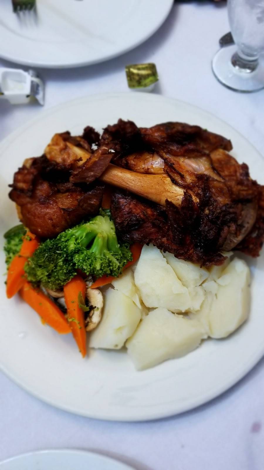 El Gallegazo Restaurant | restaurant | 7463 Coral Way, Miami, FL 33155, USA | 3052614935 OR +1 305-261-4935