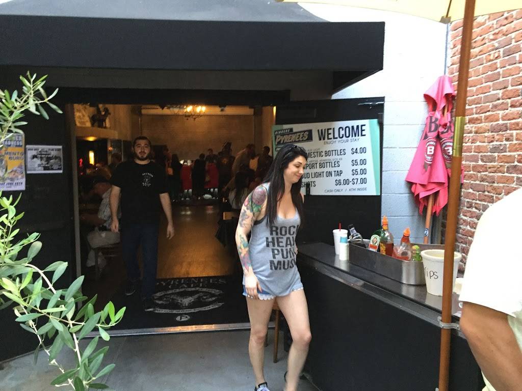 Pyrenees Cafe | restaurant | 601 Sumner St, Bakersfield, CA 93305, USA | 6613230053 OR +1 661-323-0053