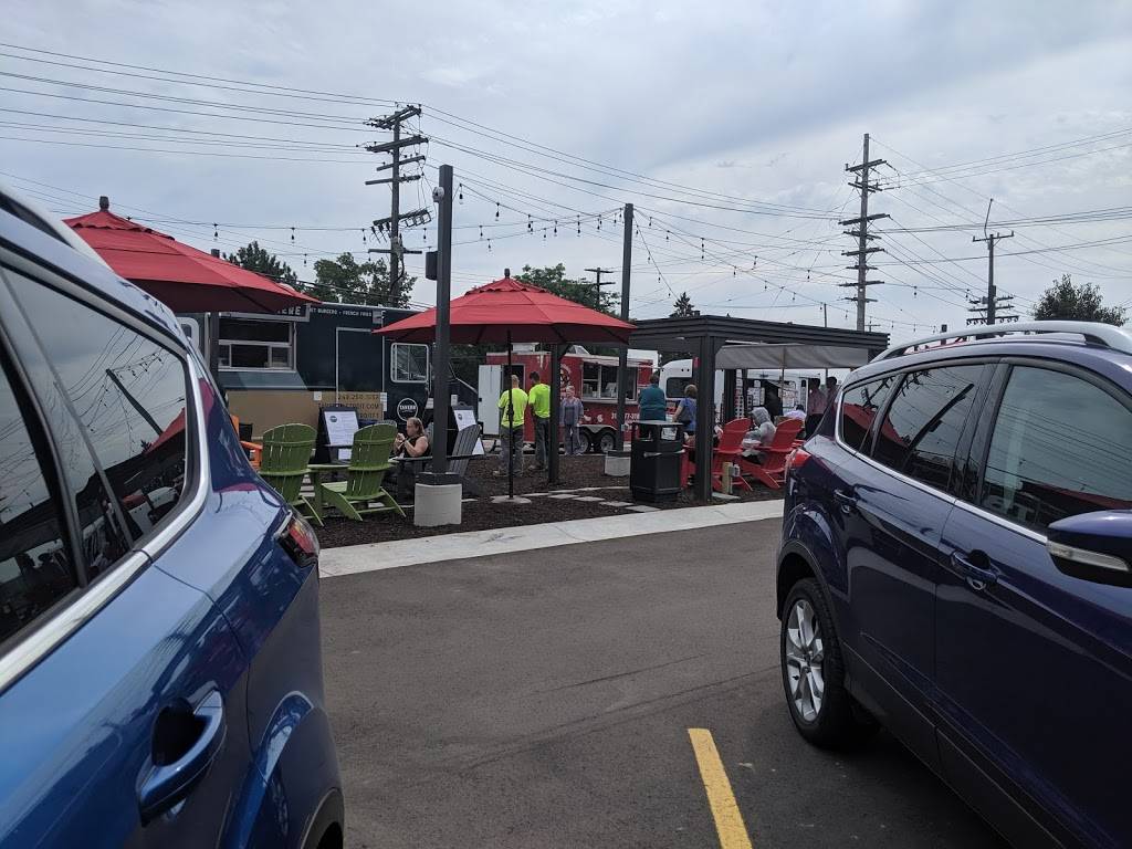 Plymouth Park and Eats | restaurant | 39411 Schoolcraft, Plymouth, MI 48170, USA | 7346673959 OR +1 734-667-3959