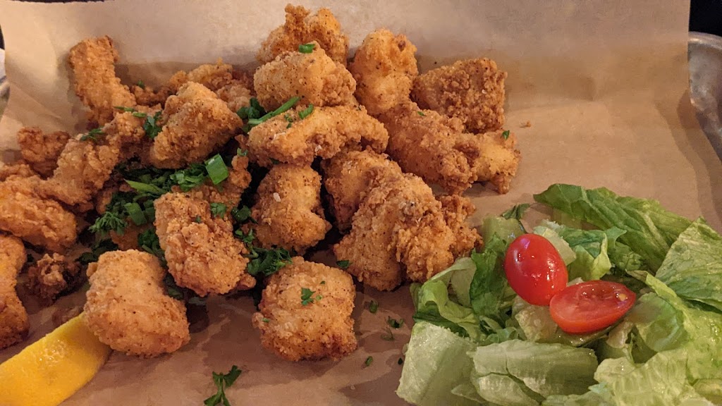 Sin City Seafood Kitchen+Lounge | restaurant | 353 E Bonneville Ave, Las Vegas, NV 89101, USA | 7022687838 OR +1 702-268-7838