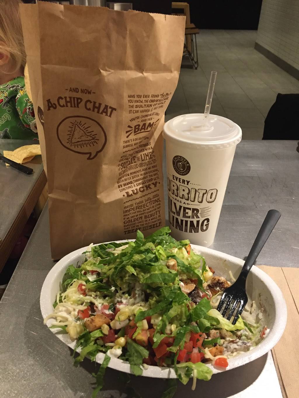 Chipotle Mexican Grill | restaurant | W176N9360 Rivercrest Dr, Menomonee Falls, WI 53051, USA | 2622513306 OR +1 262-251-3306