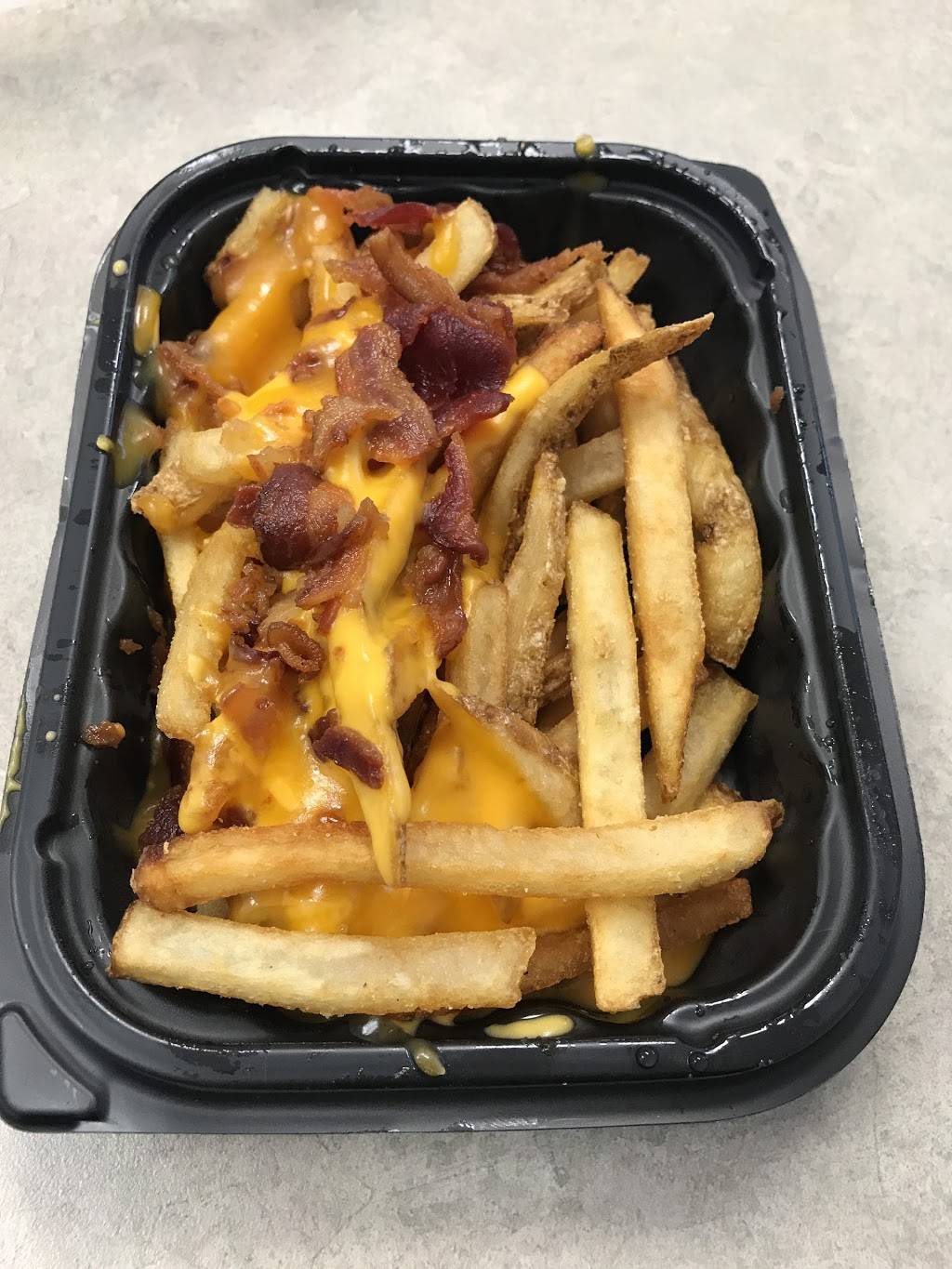 Wendys | restaurant | 1807 E Broad St, Statesville, NC 28625, USA | 7048727919 OR +1 704-872-7919