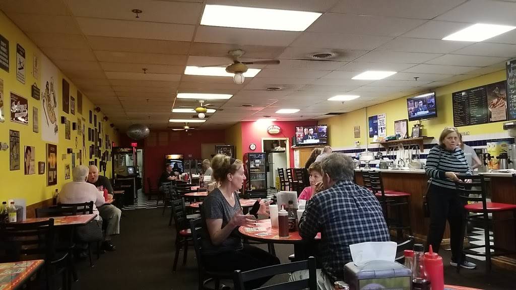 Famous Uncle Als Hotdogs & Fries | restaurant | 2828 Virginia Beach Blvd, Virginia Beach, VA 23452, USA | 7574865727 OR +1 757-486-5727