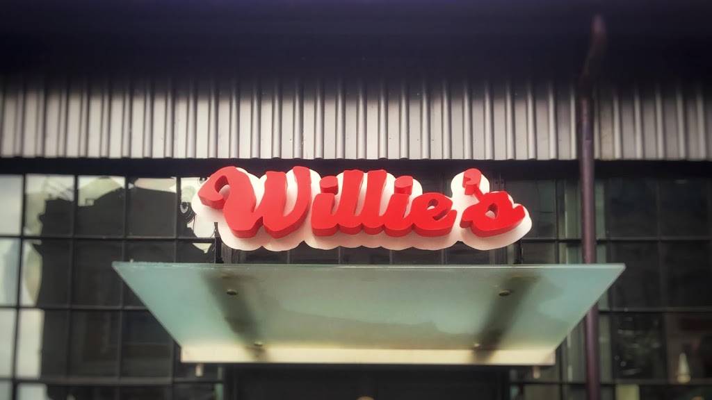 Willies Brew & Que | restaurant | 300 Tingey St SE, Washington, DC 20003, USA | 2026516375 OR +1 202-651-6375